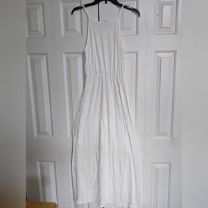 White maxi dress